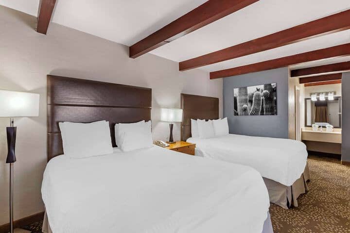 Room 8 of 38