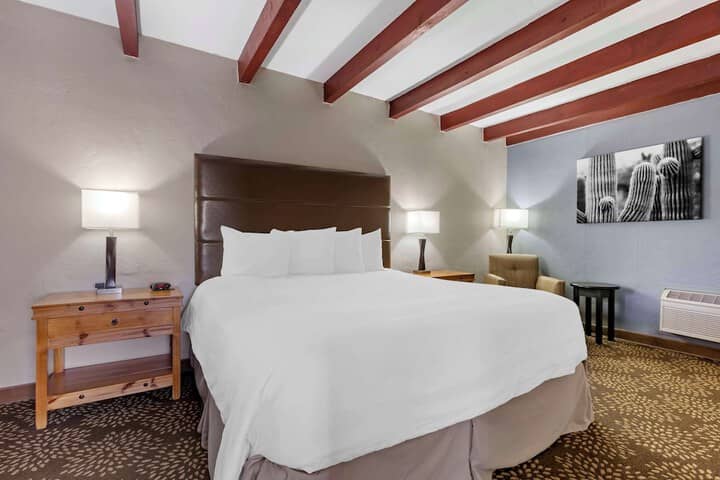 Room 14 of 38